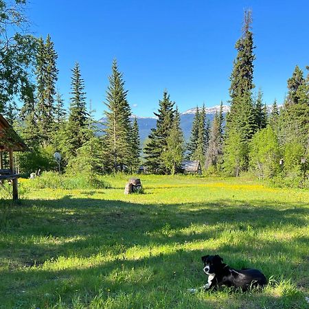 Little Atlin Lodge Tagish Exterior photo